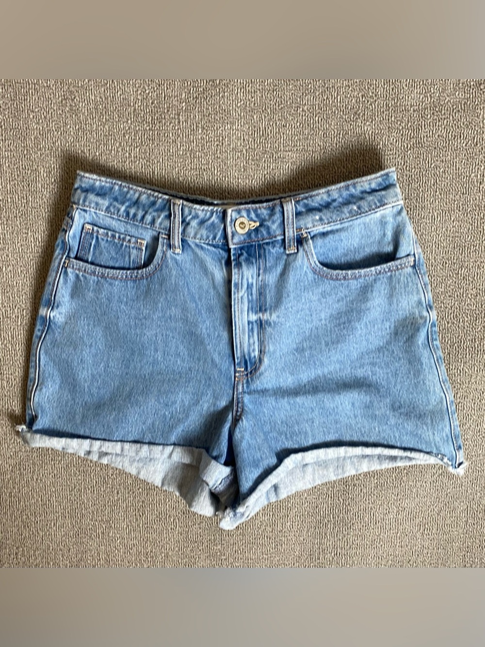 Hollister Light Wash Ultra High-Rise 90s Denim Shorts- Vintage Style Festival